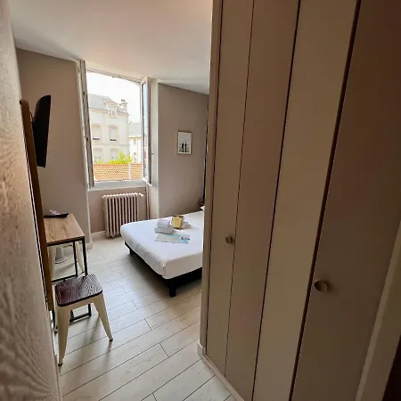 Saint Hotel
