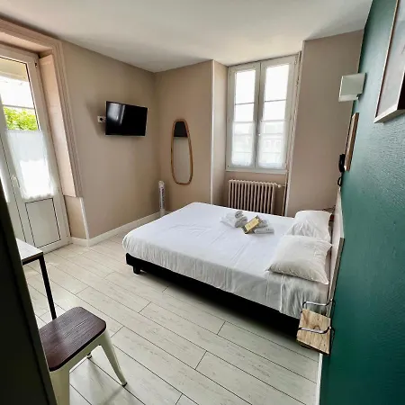 Saint 2* Biarritz